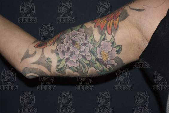 Tattoo Japanese peony inside arm by Darko groenhagen