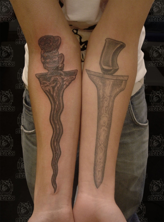 Tattoo Indonesian and indian daggers by Darko groenhagen