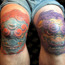 Tattoo Fu dog knees by Darko groenhagen