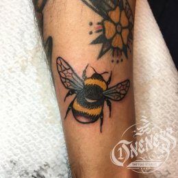 Tattoo Bumblebee by Iris van der peijl