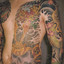 Tattoo Japanese samurai skull and peony by Darko groenhagen