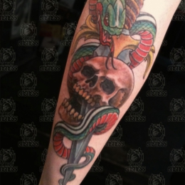 Tattoo Skull with dagger by Darko groenhagen